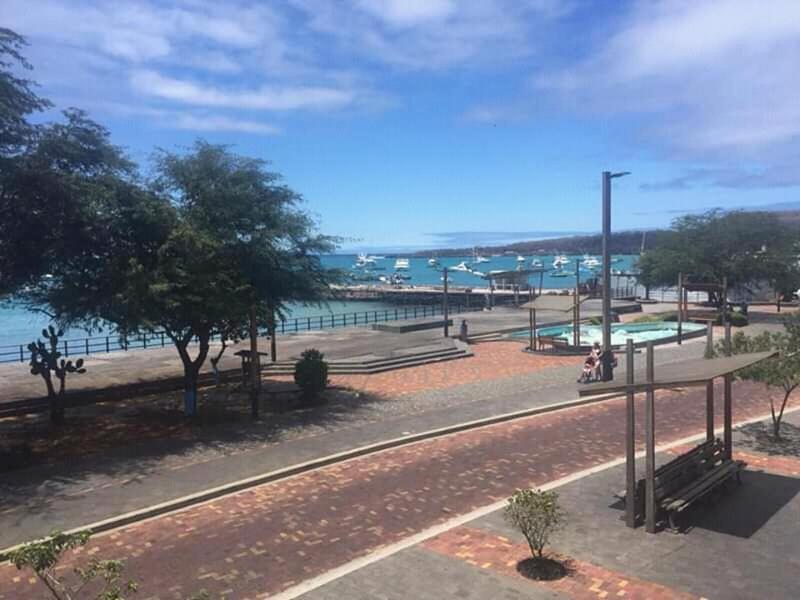Hostal Albatros ซานกริสโตวัล ภายนอก รูปภาพ